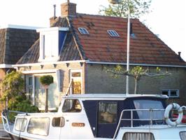  TEKOOP  Gezinswoning OPENBAARVAARWATER  