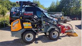 Giant G2200e X-TRA shovel klapdak rijverlichting LEASE