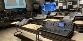 Digitale mixers,  dj apparatuur, keyboardpiano