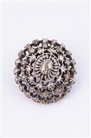 Antieke gouden broche met roos geslepen diamanten.