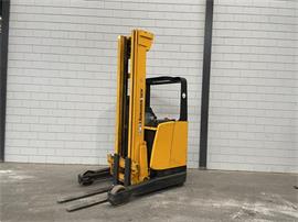 Jungheinrich ETV216 elektrische reachtruck, 1600kg, 710cm, triplex mast