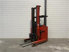 1980 NYK FBRFW15 elektrische reachtruck, 1500kg, 655cm, triplex mast