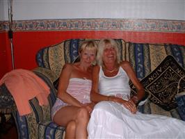 Zin in twee geile vrouwen?