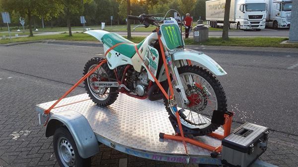 Grote foto te huur aanhanger trailer remork motoren overige accessoires