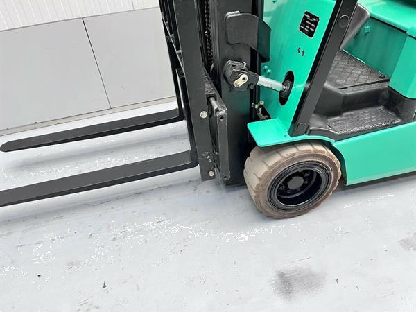 Grote foto mitsubishi fb 20k agrarisch heftrucks