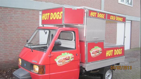 Grote foto hotdogkar hotdogwagen hotdogtuktuk hotdogfiets diensten en vakmensen catering