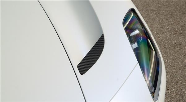 Grote foto maserati mc20 carbon voorscherm louvre inlay auto onderdelen tuning en styling