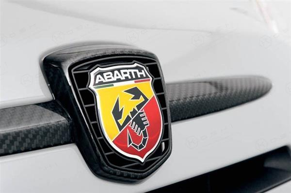 Grote foto fiat abarth 500 595 carbon fiber voor logo embleem inlaat cover auto onderdelen tuning en styling