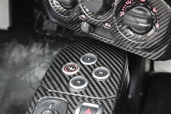 Grote foto alfa romeo 4c carbon fiber mta control cover auto onderdelen tuning en styling