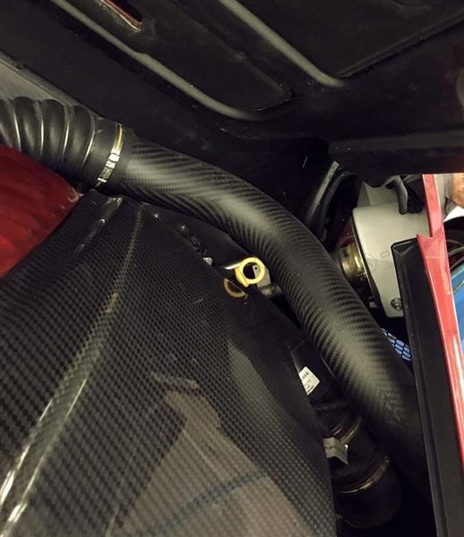 Grote foto alfa romeo 4c carbon fiber uitlaat manyfold koeling auto onderdelen tuning en styling