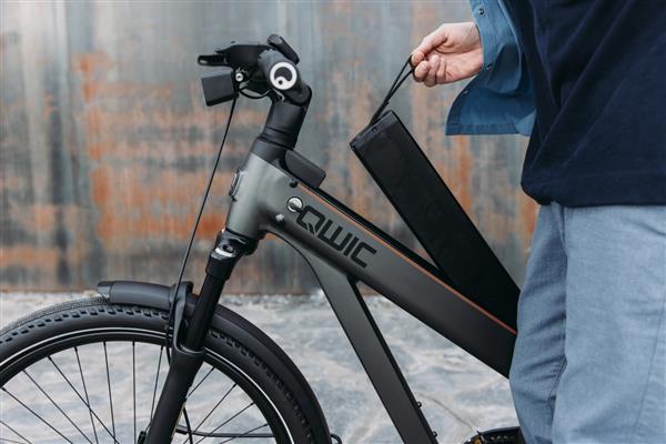 Grote foto qwic atlas vario elektrische fiets jet black nuvinci fietsen en brommers elektrische fietsen