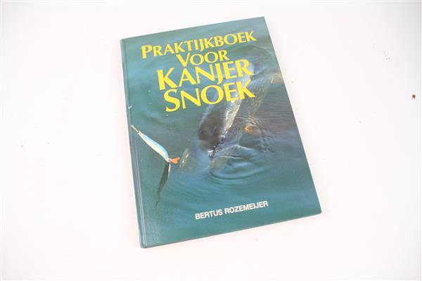 Grote foto praktijkboek voor kanjer snoek bertus rozemeijer boek sport en fitness vissport