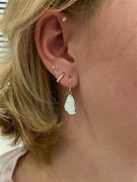Grote foto zilveren witte opaal niervorm oorbellen sieraden tassen en uiterlijk oorbellen