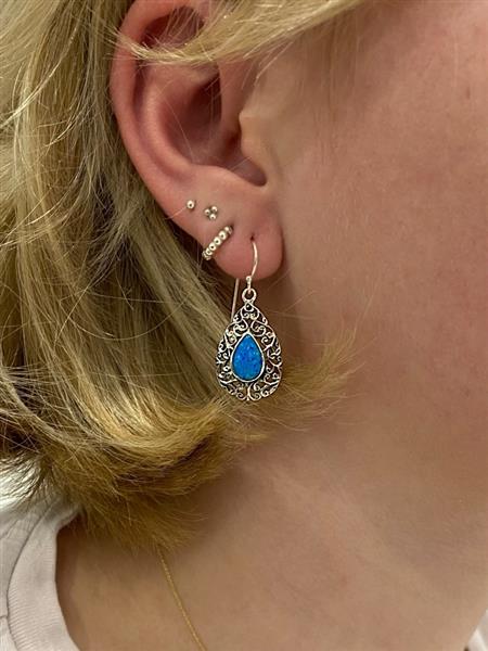 Grote foto zilveren druppelvorm blauwe opaal oorbellen sieraden tassen en uiterlijk oorbellen