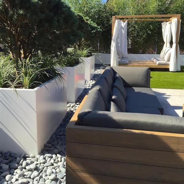 Grote foto berberis 4.1 vierkante aluminum plantenbak 120x120x80 cm. leverbaar in vele kleuren tuin en terras bloembakken