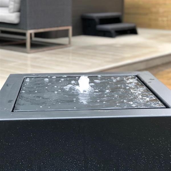 Grote foto watertafel ab12 standaard adezz met 1 fontein en ledverlichting afmeting 100x100x40 cm. tuin en terras overige tuin en terras