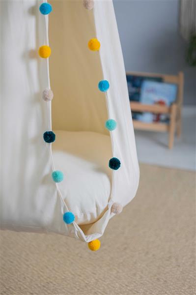Grote foto hangnest schommel pompons kinderhangnest cocoon pompons kinderen en baby overige