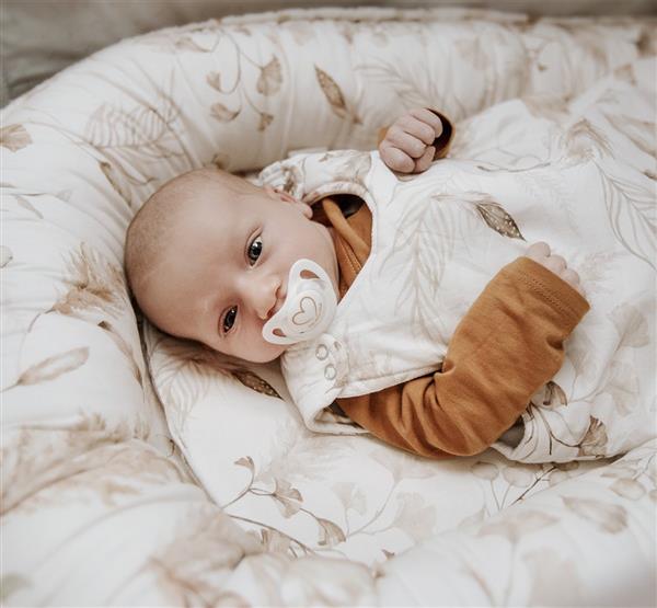 Grote foto babynest cocoon boho beige boho velvet beige kinderen en baby complete kinderkamers