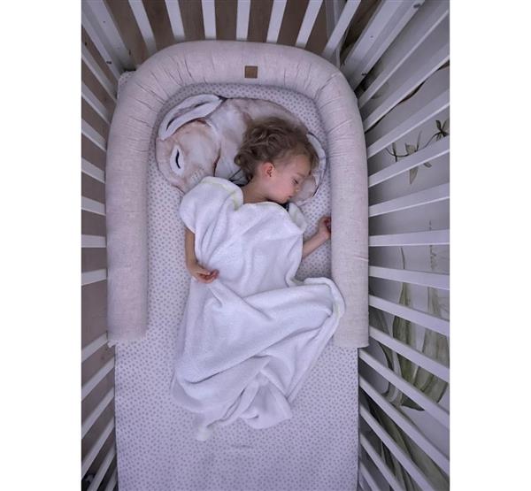 Grote foto babynestje naturel sand cocoon natural sand kinderen en baby complete kinderkamers