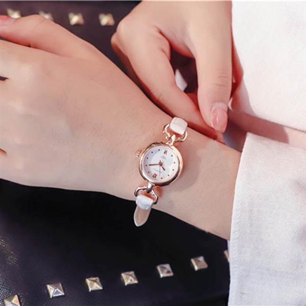 Grote foto eenvoudig quartz polshorloge voor dames mini wijzerplaat van pu leer kleding dames horloges