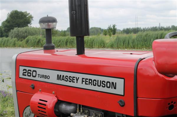 Grote foto massey ferguson tractor 260 turbo 2wd agrarisch tractoren