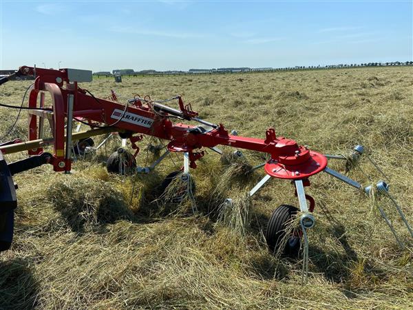 Grote foto kraffter schudder hooikeerder 5.2m 4 rotors agrarisch mechanisatie