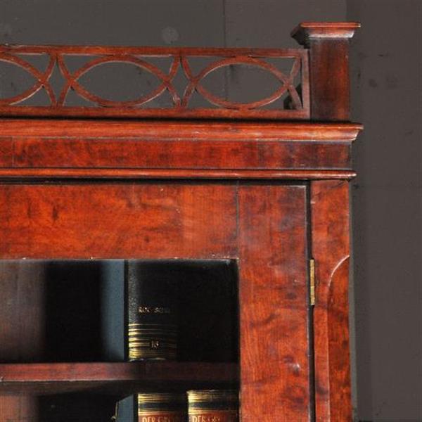 Grote foto antieke kast boekenkast 18e eeuwse porseleinkast mahonie 2 75 m hoog no.532118 antiek en kunst stoelen en banken
