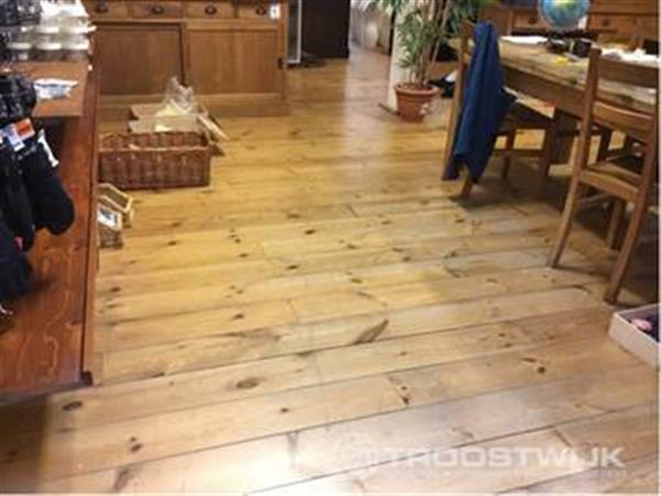 Grote foto vloeren sales bruine houten kloostervloer 9 98 pm2 op op doe het zelf en verbouw tegels