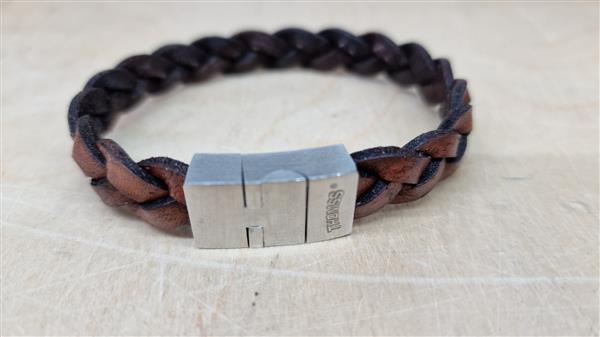 Grote foto thomss no. 1 gevlochten leren herenarmband bruin 22 5 cm sieraden tassen en uiterlijk armbanden voor haar