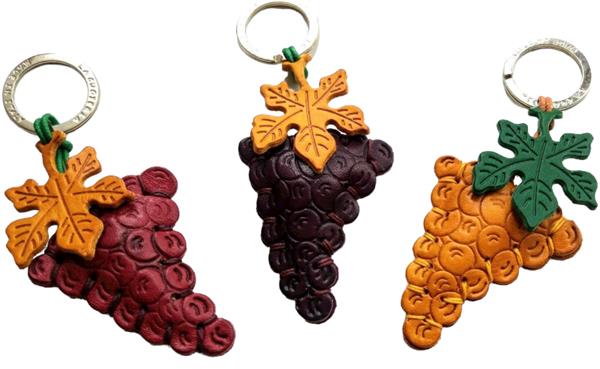 Grote foto handgemaakte italiaans leren sleutelhanger druif verzamelen overige verzamelingen