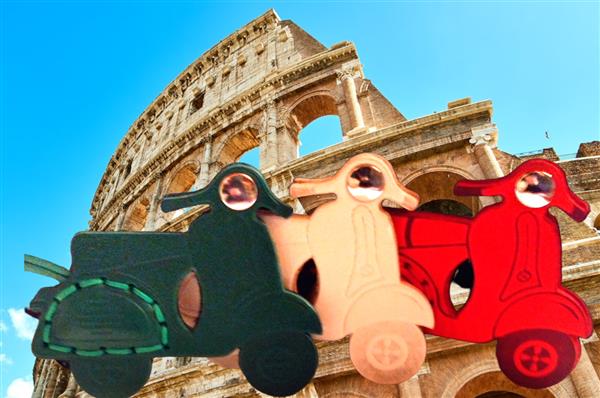 Grote foto handgemaakte italiaans leren sleutelhanger vespa scooter verzamelen overige verzamelingen