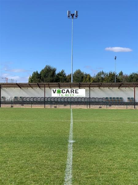 Grote foto lampenrek tweevoudig t.b.v. lichtmast sportveld. zwaar verzinkt staal. zakelijke goederen overige zakelijke goederen