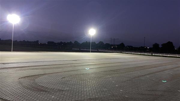 Grote foto 8 meter bovengronds stalen lantaarnpaal lichtmast zakelijke goederen overige zakelijke goederen