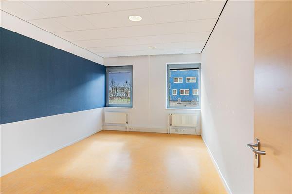 Grote foto te huur kantoorruimte linie 604 622 apeldoorn huizen en kamers bedrijfspanden