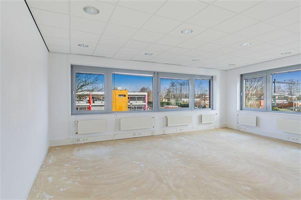 Grote foto te huur kantoorruimte linie 604 622 apeldoorn huizen en kamers bedrijfspanden