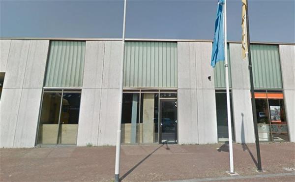 Grote foto te huur winkelpand vlinderveen 428 spijkenisse huizen en kamers bedrijfspanden