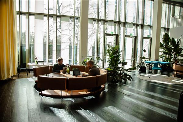 Grote foto te huur kantoorruimte fred. roeskestraat 115 amsterdam huizen en kamers bedrijfspanden