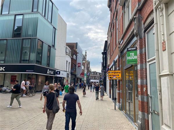 Grote foto te huur winkelpand heuvelstraat 93 tilburg huizen en kamers bedrijfspanden