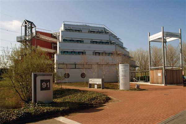 Grote foto te huur kantoorruimte transistorstraat 91 37 almere huizen en kamers bedrijfspanden