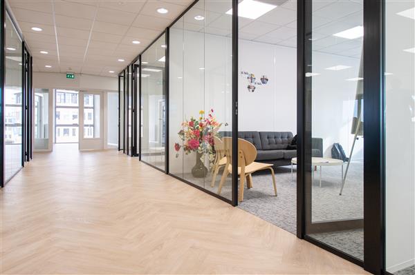 Grote foto te huur kantoorruimte rivium quadrant 75 capelle aan den ijssel huizen en kamers bedrijfspanden