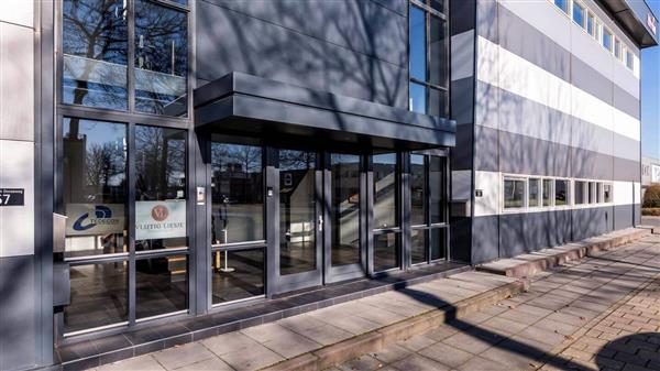 Grote foto te huur bedrijfspand kamerlingh onnesweg 55 dordrecht huizen en kamers bedrijfspanden