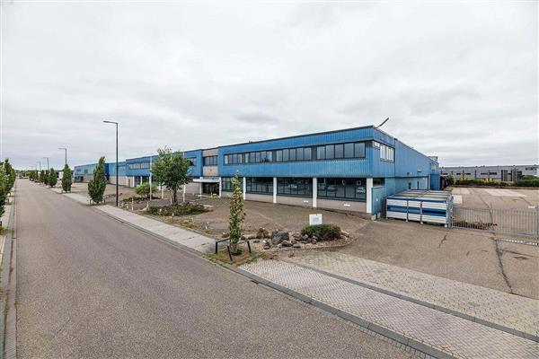 Grote foto te huur bedrijfspand nijverheidsweg 48 61 63 hendrik ido ambacht huizen en kamers bedrijfspanden