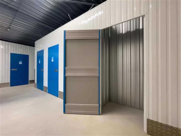 Grote foto te huur self storage ambachtstraat 5 edam huizen en kamers bedrijfspanden