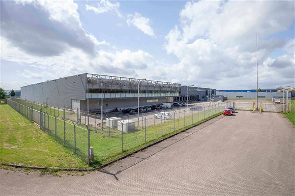 Grote foto te huur bedrijfspand albert einsteinweg 5 lelystad huizen en kamers bedrijfspanden