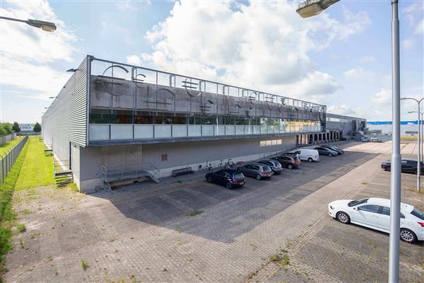 Grote foto te huur bedrijfspand albert einsteinweg 5 lelystad huizen en kamers bedrijfspanden