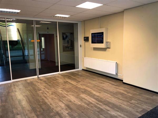 Grote foto te huur kantoorruimte laanweg 4 spijkenisse huizen en kamers bedrijfspanden