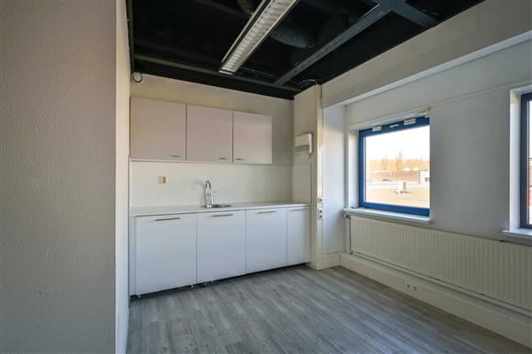 Grote foto te huur kantoorruimte radonweg 1 10 utrecht huizen en kamers bedrijfspanden