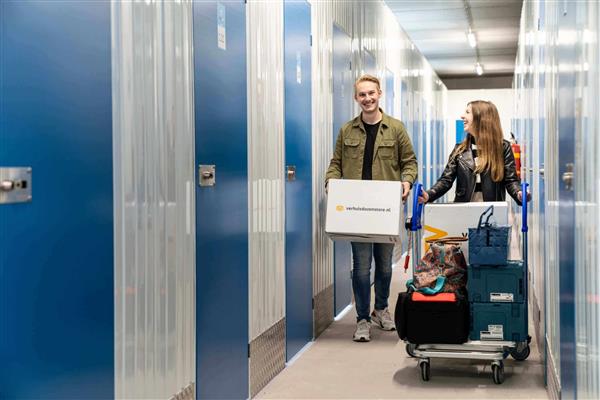 Grote foto te huur self storage professor zernikestraat 1 sneek huizen en kamers bedrijfspanden