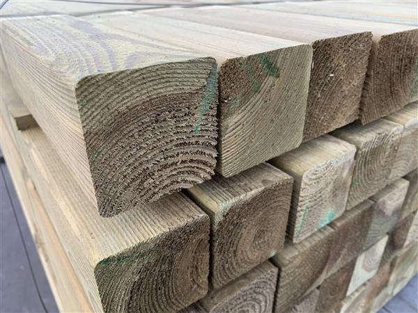 Grote foto 68x68 mm grenen gewolmaniseerde palen geschaafd 300 cm doe het zelf en verbouw hout en planken