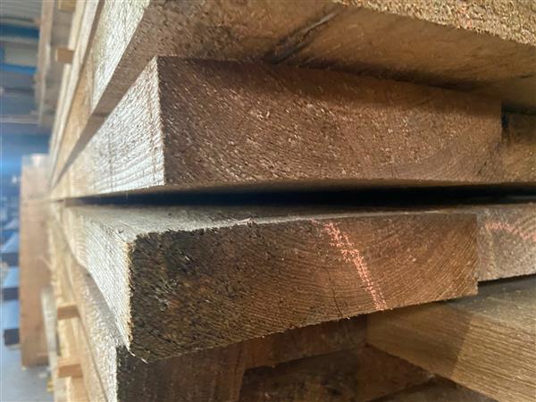Grote foto aanbieding vurenhout 5x20 cm fijn bezaagd 500 cm lengte doe het zelf en verbouw hout en planken